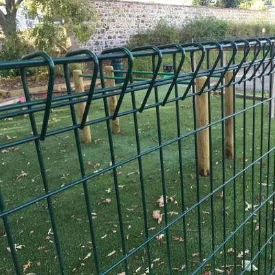 Wyrzucanie trójkąta wygięcie 3d krzywy ogrodzenie Brc spawany ogrodzenie zrównoważone