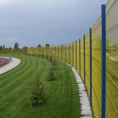 Premium PVC powlekany płot antyrost 1,5m × 2,5m 3D krzywy ogrodzenie dla placu zabaw