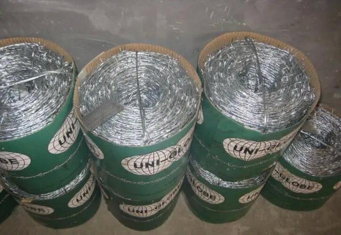 Przeciwrożniająca galwanizacja z drutami kolczastymi 450 mm średnica 12