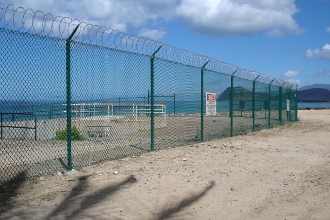 100ft 50ft 8ft 6 ft Galwanizowany Ogr&oacute;d Łącznik Łańcuchowy Rolki 2.0mm Cyclone Mesh Ogrodzenie 1